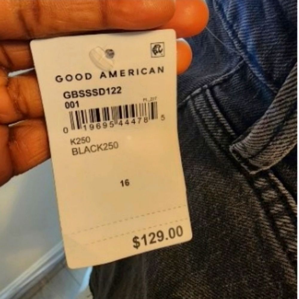 Good American - Picture 9 of 10